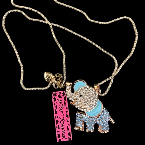 NEW Betsy Johnson Gold Tone Elephant Pendant Necklace - Picture 3 of 6